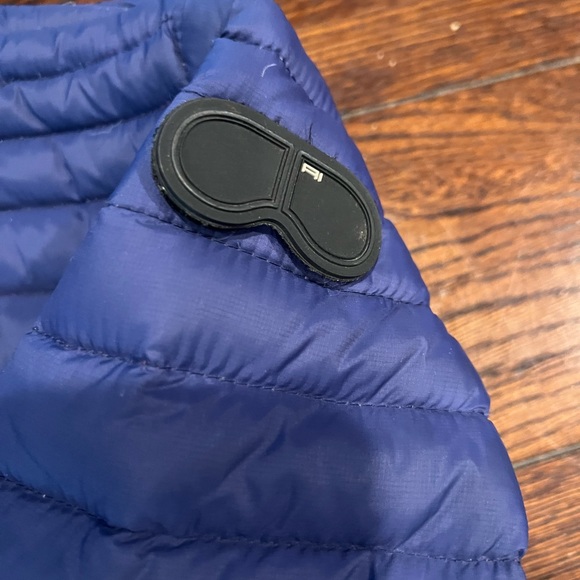 AI Riders on the Storm Boys Micro Ripstop Nylon Down Jacket with Goggles Size 12 - Picture 3 of 9